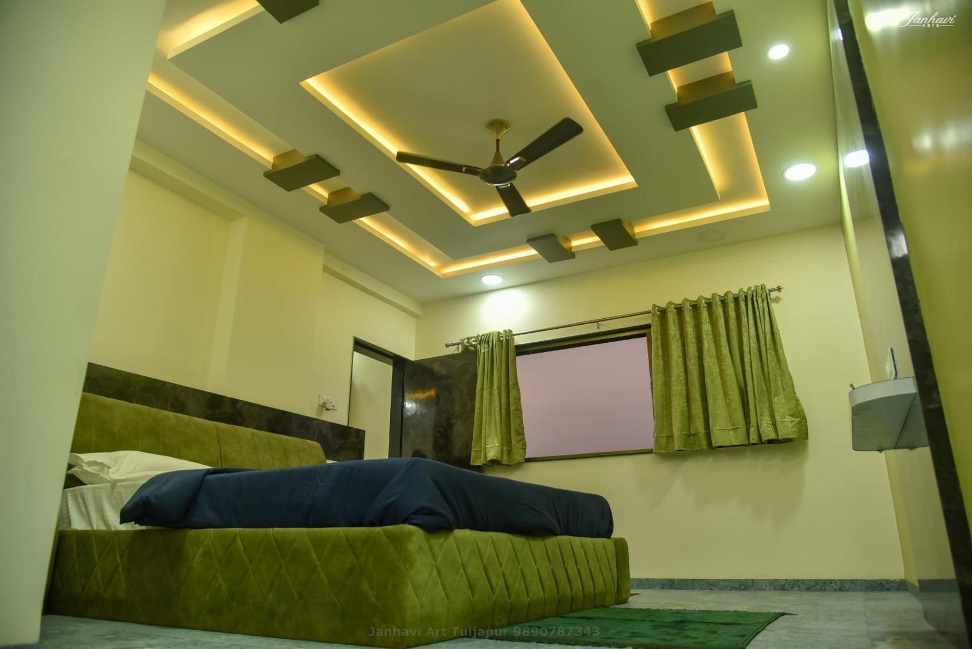 Pawan Executive Tuljapur Екстериор снимка