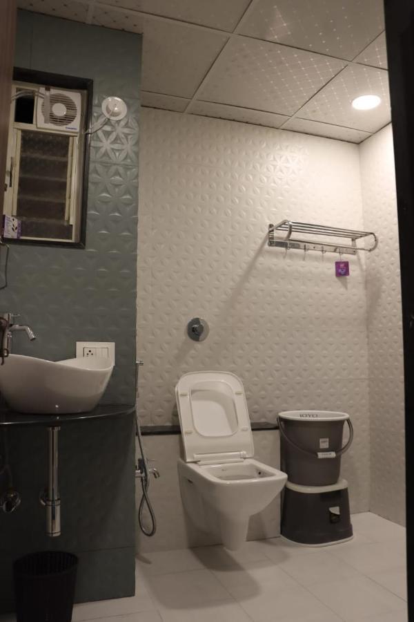 Pawan Executive Tuljapur Екстериор снимка
