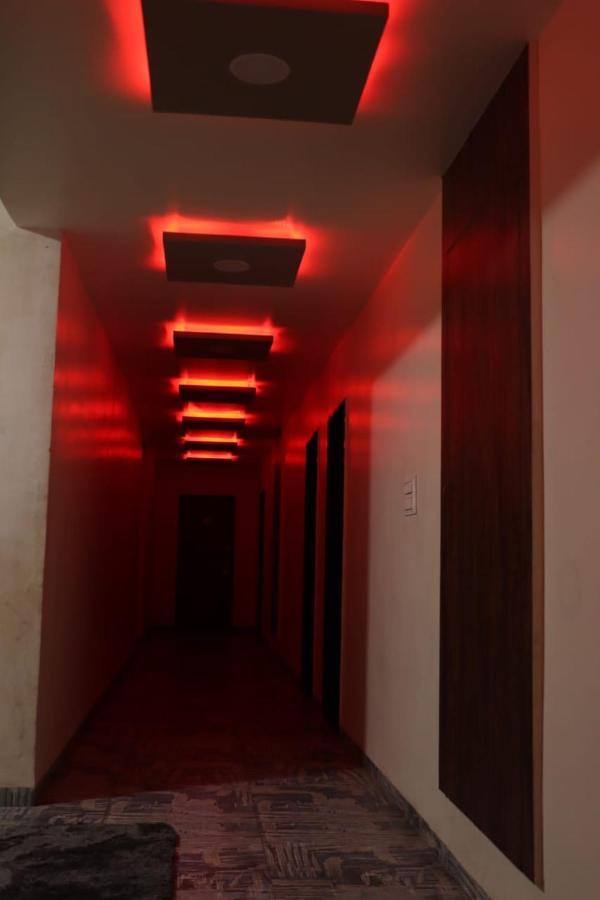Pawan Executive Tuljapur Екстериор снимка