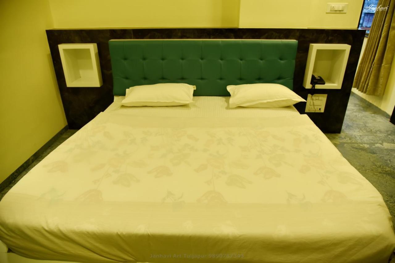 Pawan Executive Tuljapur Екстериор снимка